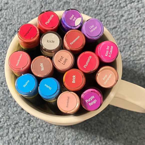 New LipSense Lipstick | Cruelty-Free Makeup | Multiple colors - Picture 4 of 14